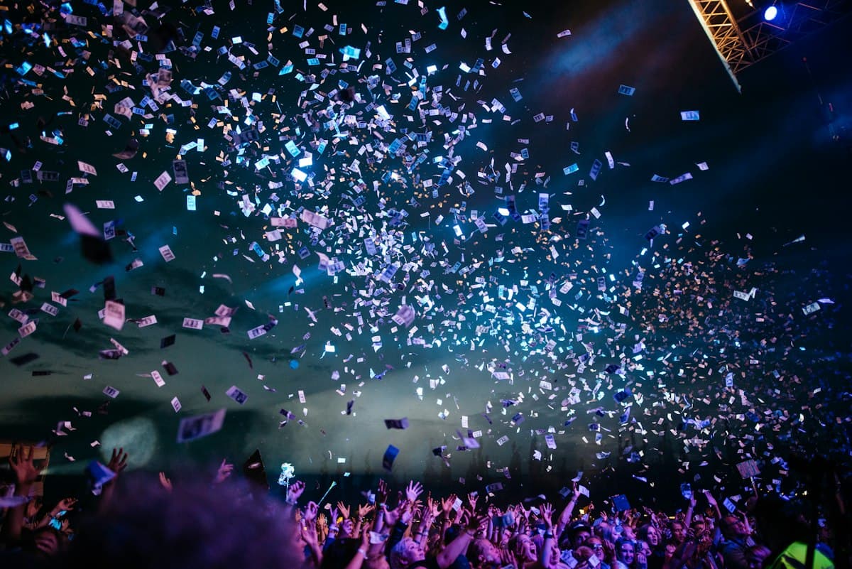 Event photos shared as one link